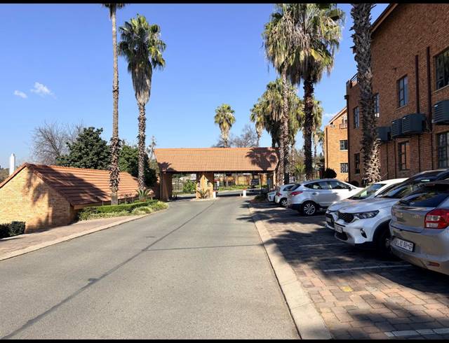 43M² OFFICE TO LET IN FOURWAYS